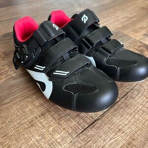 Peloton Black and Red Cycling Shoes Size 8 US/ 39 EUR